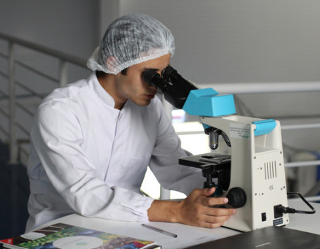 Misc 22 Scientist in lab